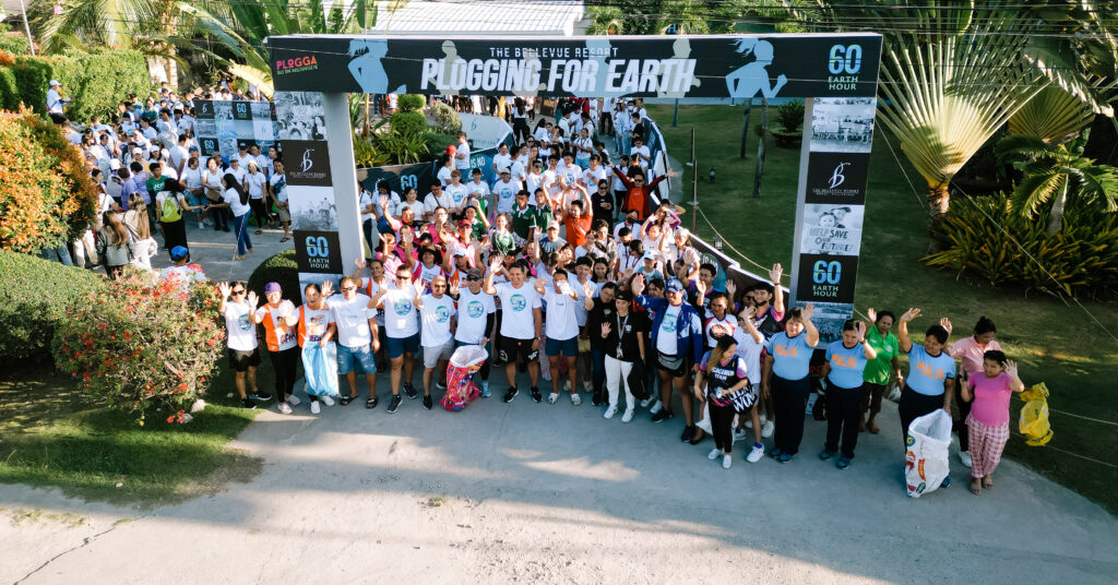 Over 1,000 'Plogger' Jogs on Bellevue Bohol’s 'Plogging for Earth' Campaign