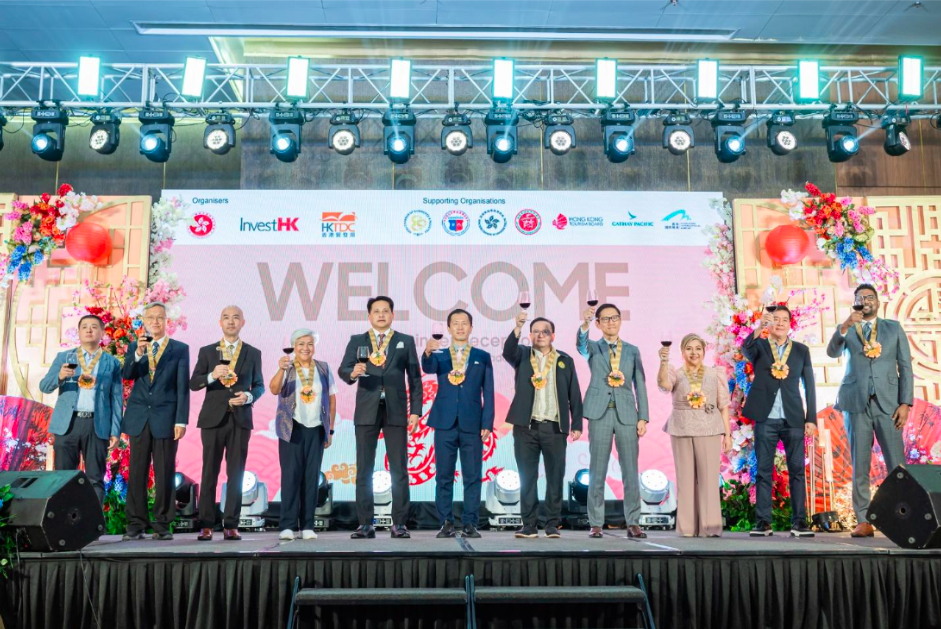 Notable figures in Cebu commerce and trade during the wine toasting