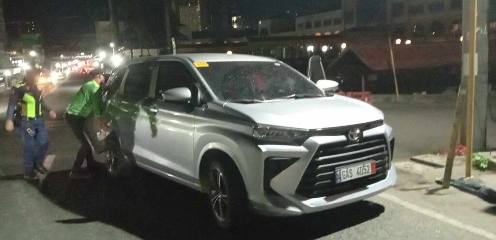 A Toyota Avanza was among three vehicles involved in a three-vehicle collision in Barangay Banilad, Cebu City at past 3 a.m. today, April 22. | Paul Lauro 