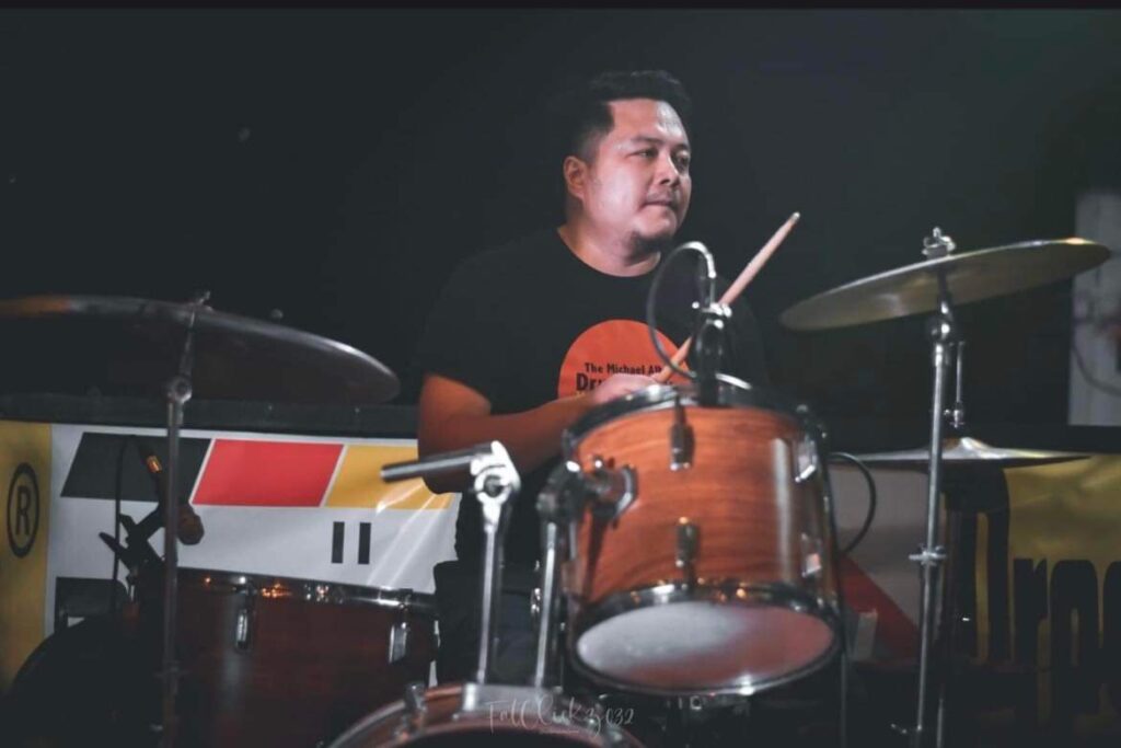 Jeriel T. Laraño drummer