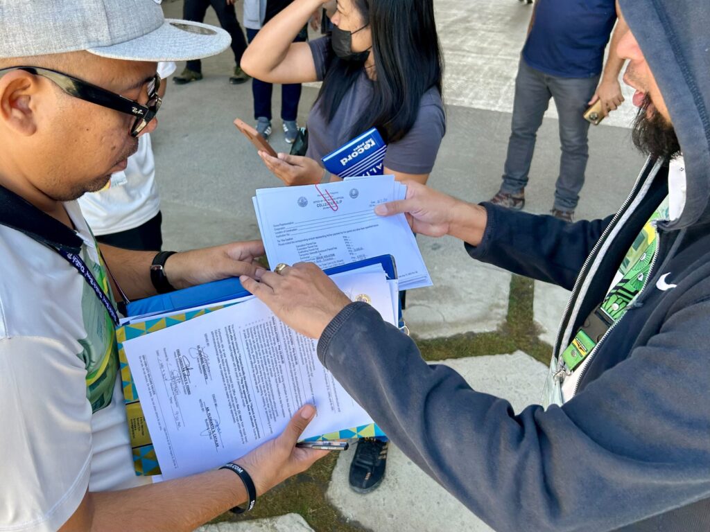 Cebu City OBO issues violation notices to establishments for permit lapses. Officials and personnel of the Office of the Building Official of Cebu City government have issued notices of violation to some establishments in the mountain barangay of Busay and in Sitio Cantipla of Barangay Tabunan for having no building or occupation permits. | Pia Piquero 