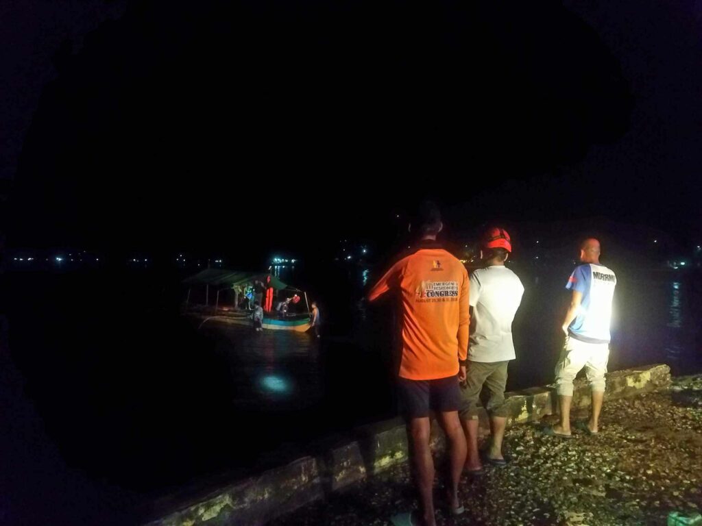 pump boat passengers rescued
