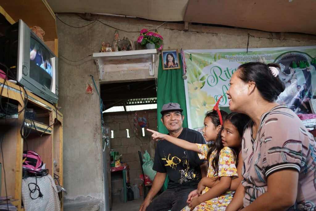 Arnulfo and his family can now watch television to get the latest news and be entertained with different shows. 