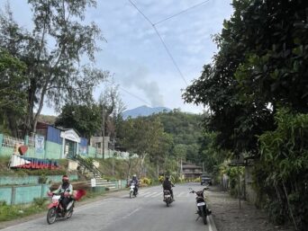 Kanlaon Volcano Eruption: More Than 1,000 Residents Flee Homes