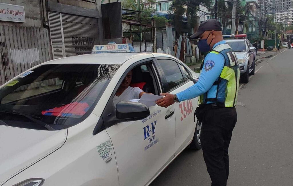 Overcharging taxi drivers: How to report them