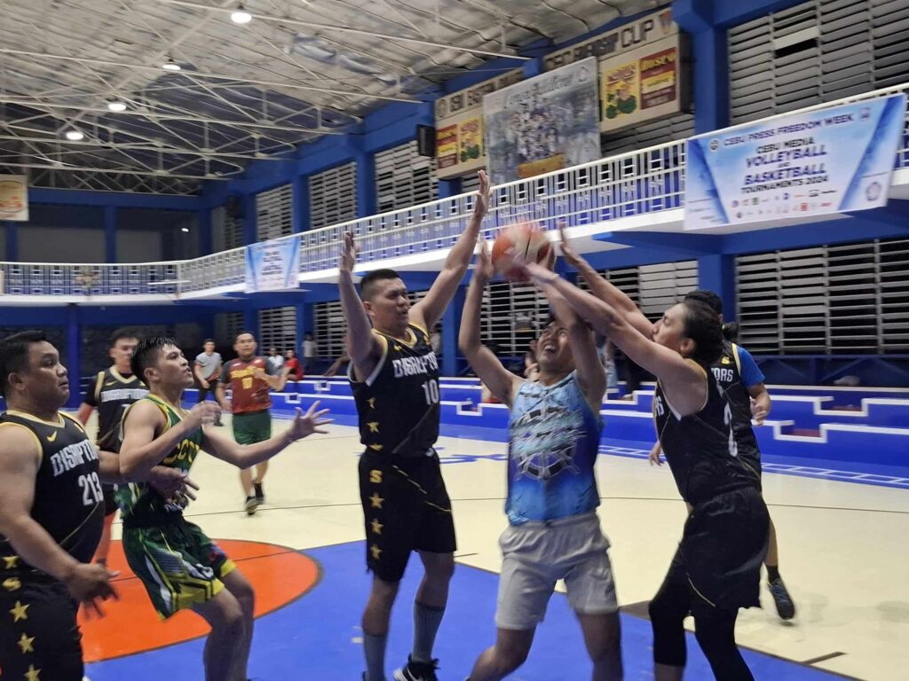 XFM, dySS, dyHP cruise to semifinals of the Cebu Press Freedom Week basketball tournament.