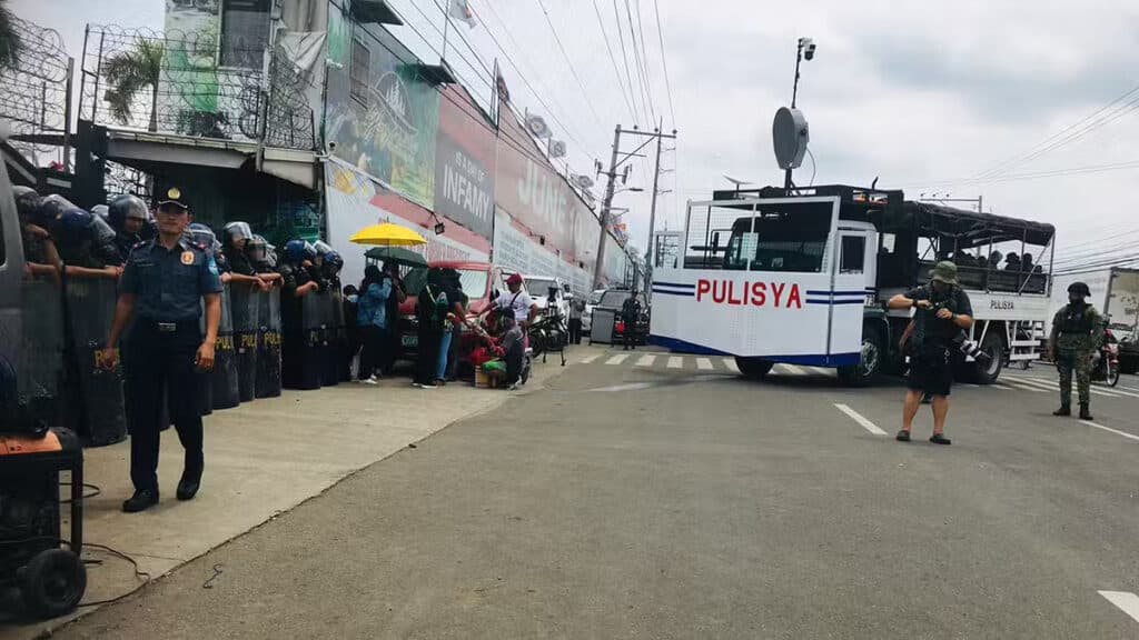 Quiboloy turf combed by 2,000 cops; no letup, vows police chief. Photo shows the Philippine National Police also deploying a vehicle fitted with a long-range acoustic device, in case there’s a need for stronger crowd control.| Germelina Lacorte