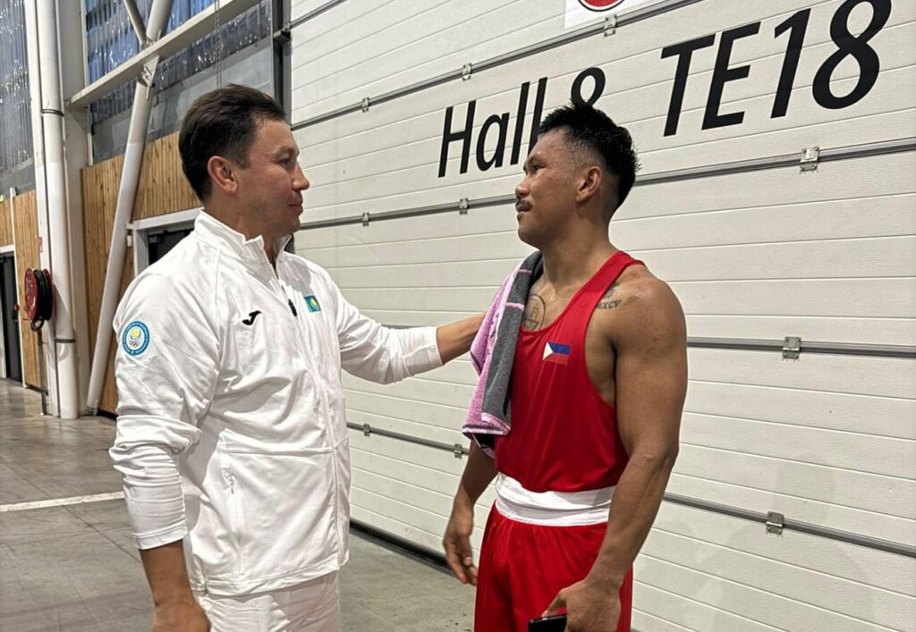 Gennadiy Golovkin (in white clothing) with Eumir Marcial. | Photo from Marcial's Facebook page