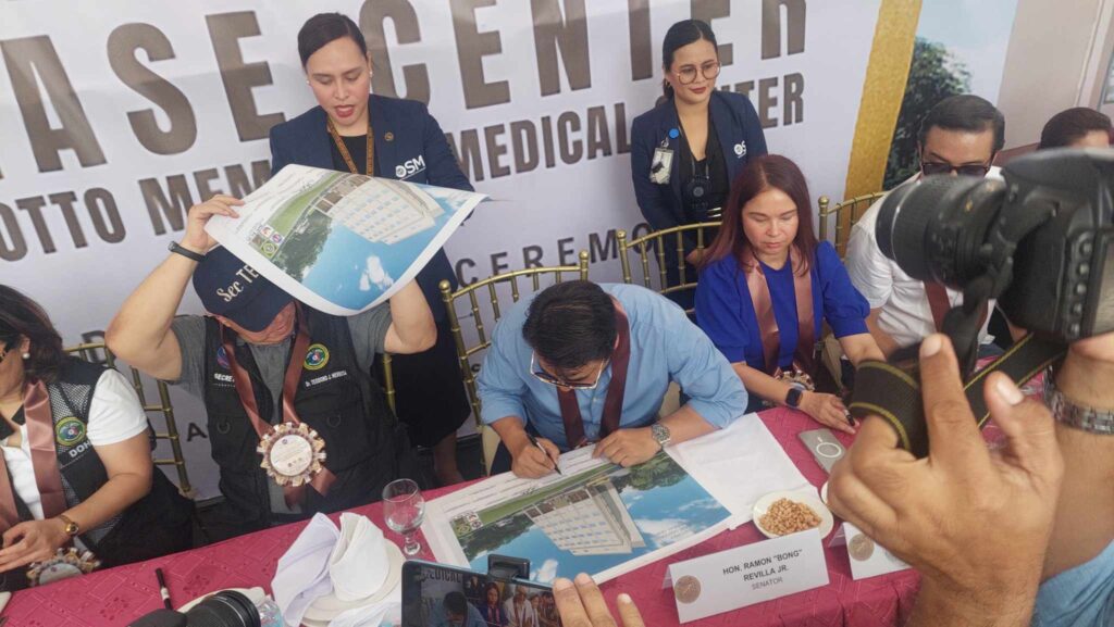 The Vicente Sotto Memorial Medical Center (VSMMC) breaks ground for its Regional Infectious Disease and Tropical Medicine (RIDTM) building on Thursday afternoon, August 29, 2024 with Senator Bong Revilla as its guest.| Futch Anthony Inso