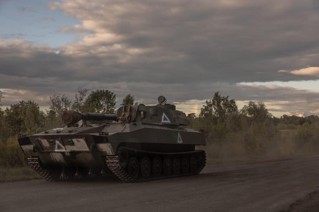 Ukraine and its cross-border attack on Russia: What we know. A Ukrainian serviceman drives a self-propelled howitzer 2S1 Gvozdika in the Sumy region, near the border with Russia, on August 13, 2024, amid the Russian invasion of Ukraine. | Photo by Roman PILIPEY / AFP