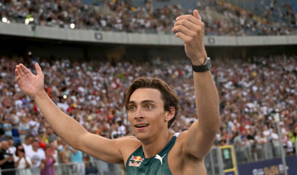 Duplantis breaks pole vault world record in Polish meet. In photo is Swedens Armand Duplantis celebrating after he set a new world record and won the men's pole vault event of the Silesia Diamond League athletics meeting in Chorzow, Poland, on August 25, 2024. Photo by Sergei GAPON / AFP