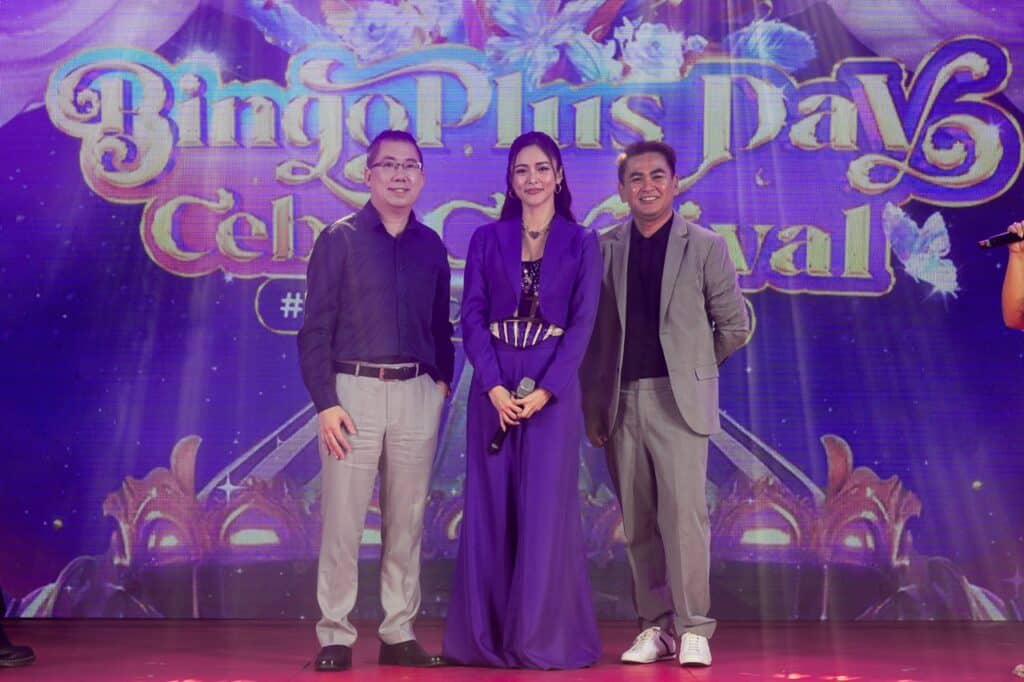 Andy Tsui and Jasper Vicencio photo-op with Kim Chiu, the brand’s newest endorser.