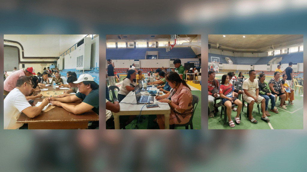 Voter registration at the Mandaue City Cultural and Sports Complex on Thursday morning Sept. 26.| Mary Rose Sagarino