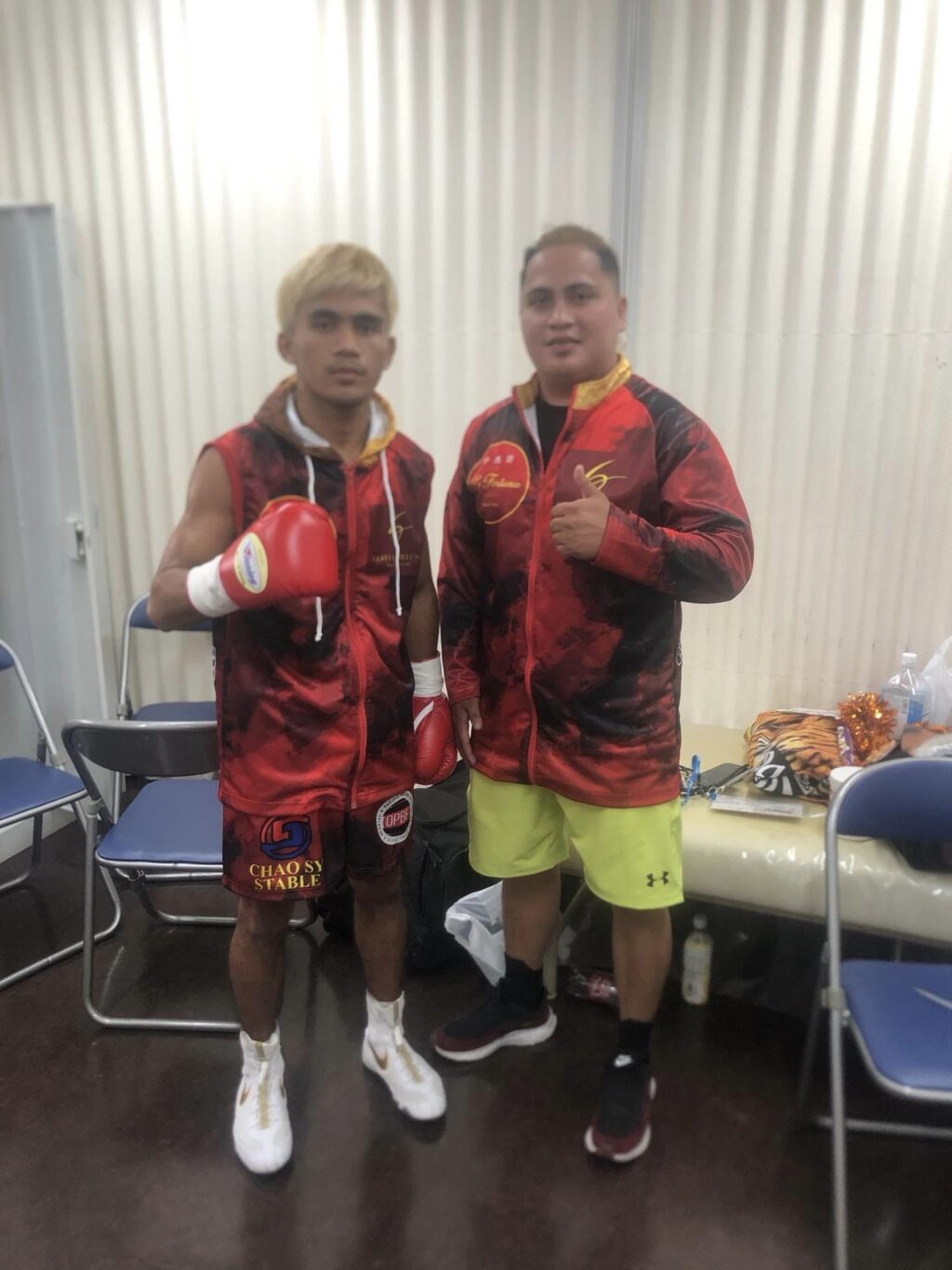 Jimenez absorbs first defeat, but impresses in gritty Japan bout. In photo are John Kevien Jimenez (left) and his brother and trainer Junrel Jimenez (right) before his fight in Japan. | Photo from Junrel Jimenez