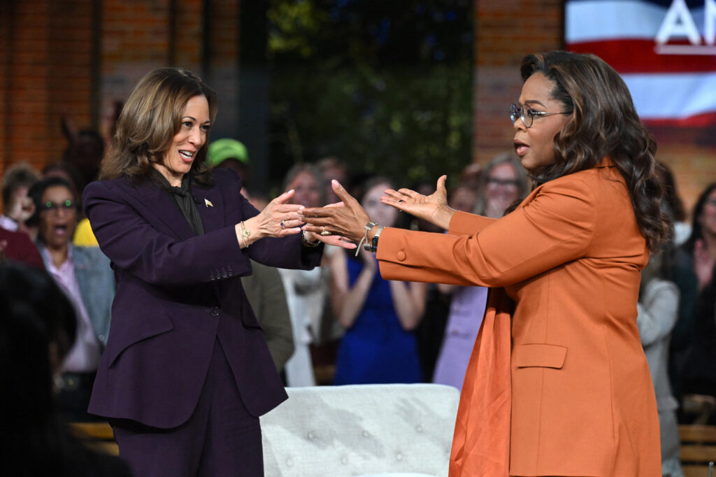 Harris and Oprah hold star-studded US election rally. In photo are US Vice President and Democratic presidential candidate Kamala Harris joining US television producer Oprah Winfrey at a 'Unite for America' live streaming rally in Farmington Hills, Michigan, on September 19, 2024. (Photo by SAUL LOEB / AFP)