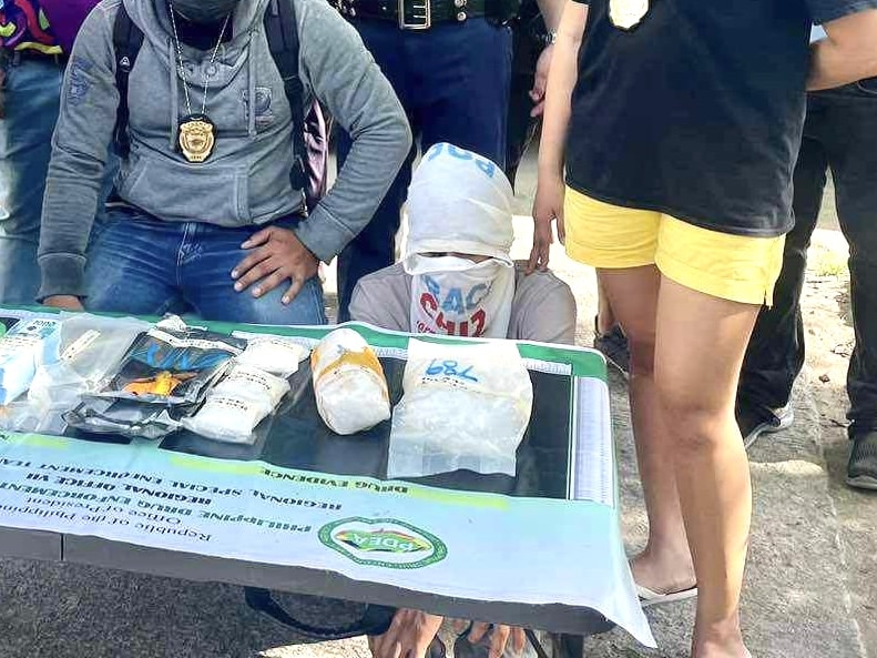 Authorities confiscate P13.6 million worth of suspected shabu from a 17-year-old boy during a drug sting in Sitio Aroma, Brgy. Subangdaku, Mandaue City, Cebu on Friday afternoon, September 6. | PDEA-7 Photo