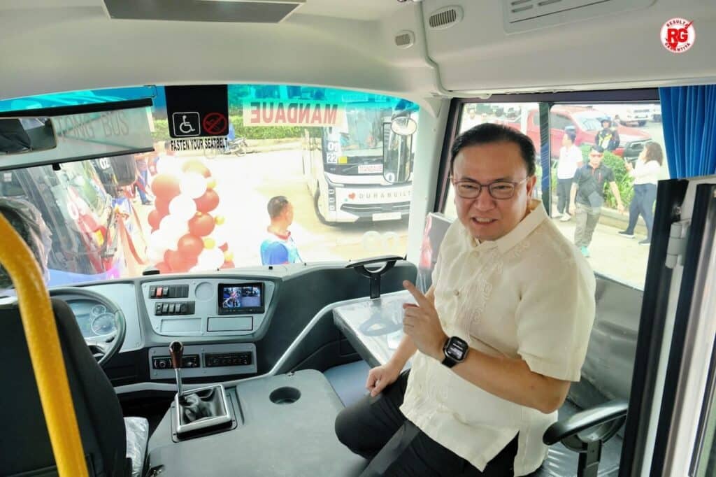 Cebu City eyes purchase of electric buses. Acting Mayor Raymond Alvin Garcia checks what’s inside the e-bus owned by a transport firm during its launch with 10 modern jeepneys on Monday in Cebu City. | Photo from Raymond Alvin Garcia/Facebook