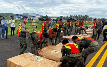 Albay: NPA rebels clash with soldiers on disaster aid mission. Members of the 525th Combat Engineer Battalion of the Philippine Army 9th Infantry Division prepare relief and rescue tools for Camarines Sur in this undated photo. |Photo courtesy of 9ID Facebook