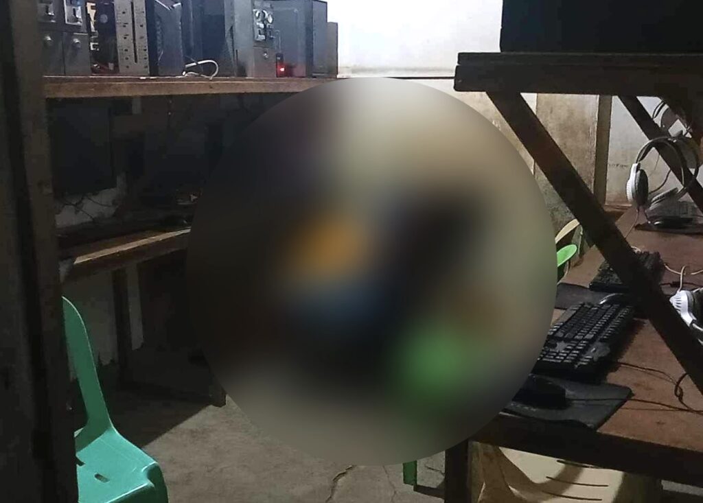 Cebu City: Woman shot dead by neighbor inside internet cafe.