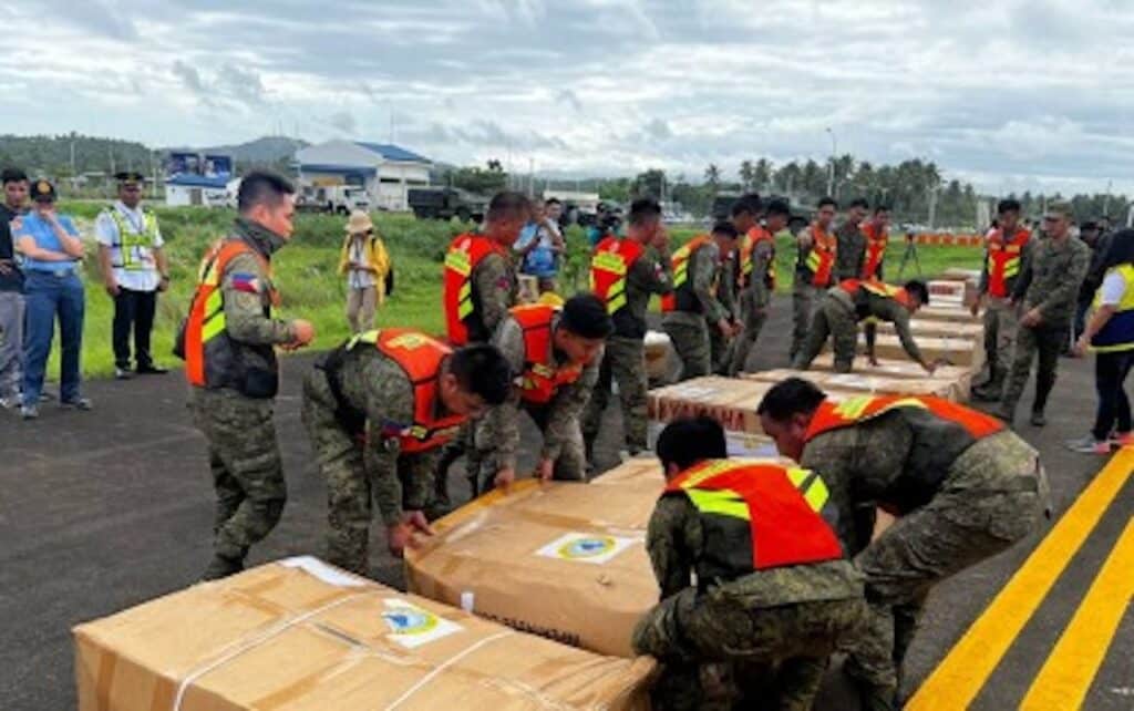 Members of the 525th Combat Engineer Battalion of the Philippine Army 9th Infantry Division prepare relief and rescue tools for Camarines Sur in this undated photo. |Photo courtesy of 9ID Facebook