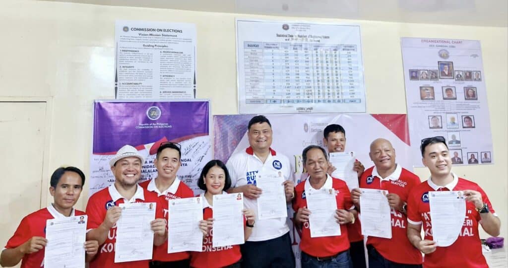 Former DOE Visayas director files COC, eyes Samboan mayor post.