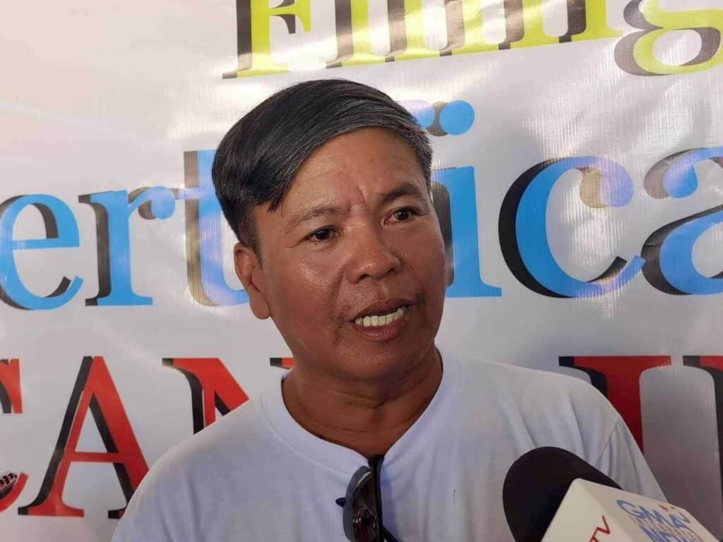 Taxi driver first to file COC for Cebu City council seat. In photo is the driver, who will be running as councilor this coming elections. 