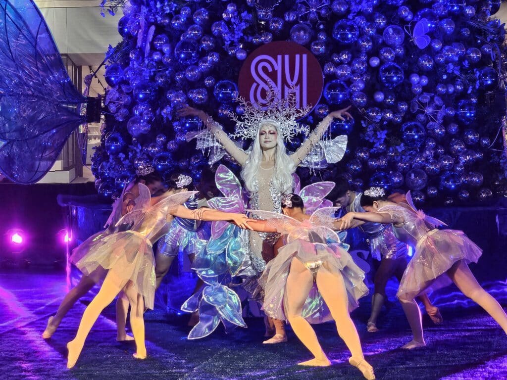 SM City Cebu brings Santa’s enchanted fables to life this Christmas season