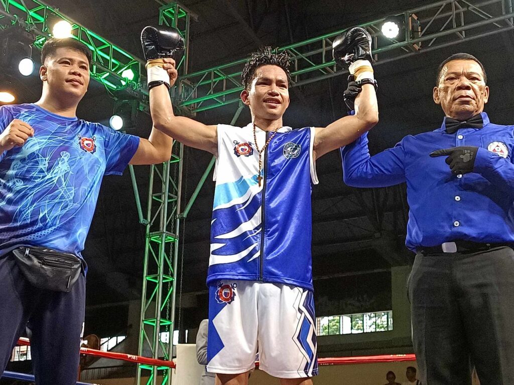 Kumong Bol-Anon 18: Gentallan set to face Sasan in main event. Shane Gentallan (middle). | CDN file photo