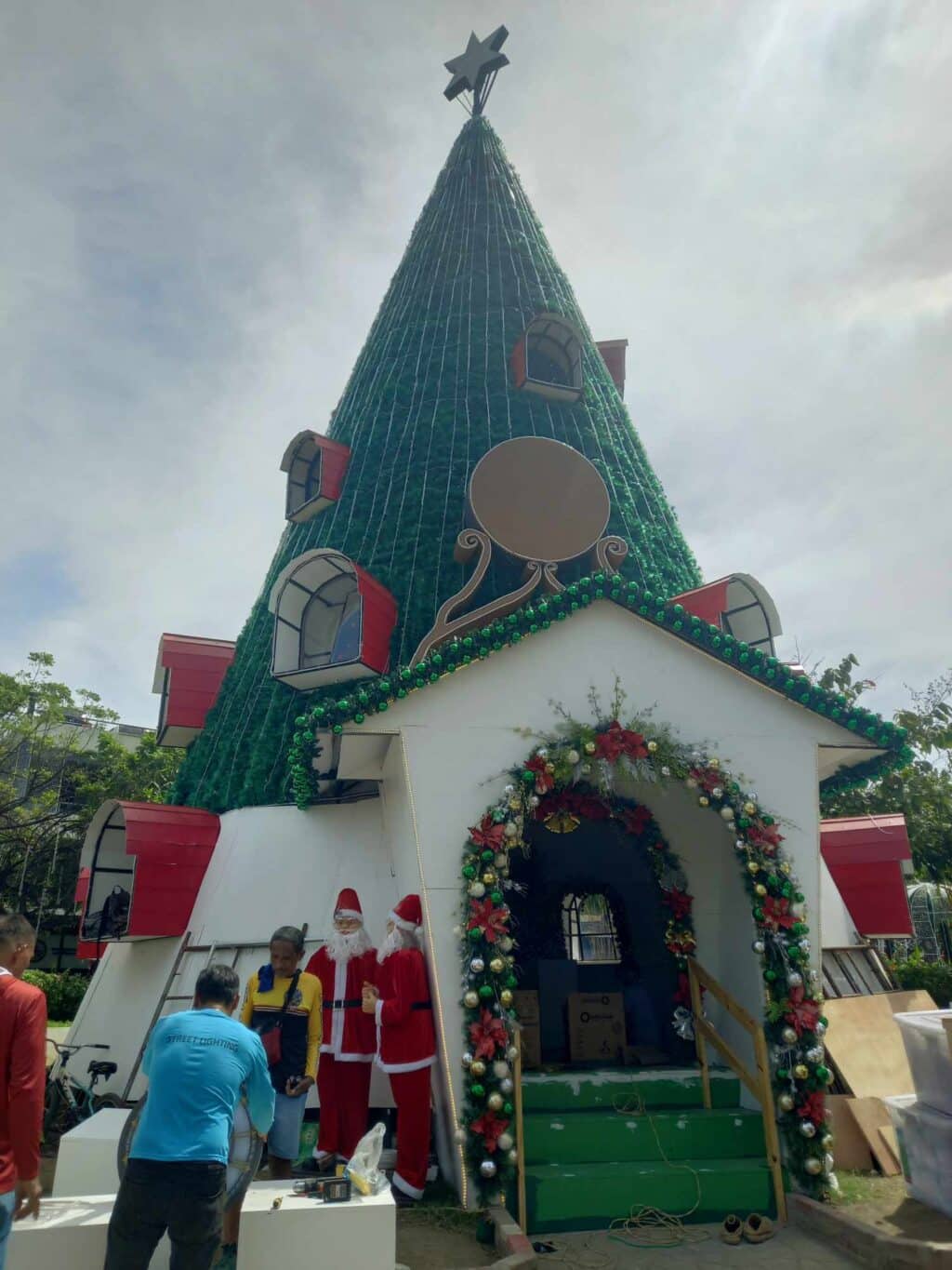 Mandaue City gov’t to cancel Christmas, year-end celebrations. Mandaue's christmas tree as part of its Christmas Village themed decorations this year. | Mary Rose Sagarino