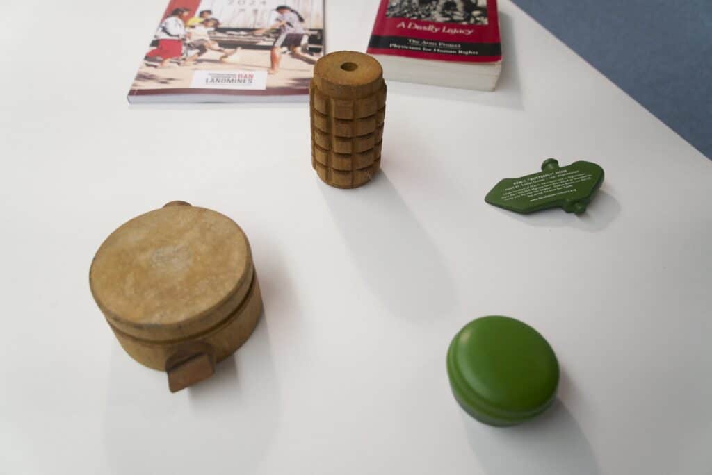 US explains reason for supplying Ukraine with landmines. Replicas of antipersonnel landmines prohibited under the Mine Ban Treaty sits on a table at the office of Human Rights Watch in Washington, DC, on November 20, 2024. | Photo by Bastien INZAURRALDE / AFP