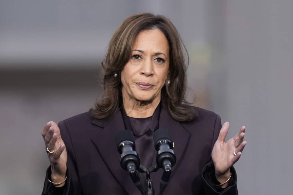 Harris: Nation must accept election results. Vice President Kamala Harris delivers a concession speech for the 2024 presidential election on the campus of Howard University in Washington, Wednesday, Nov. 6, 2024. (AP Photo/Ben Curtis)