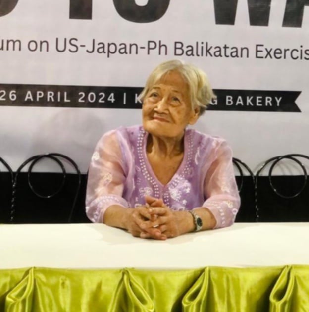 Flowers for Lolas: Filipina comfort woman Lola Estelita dies at 94