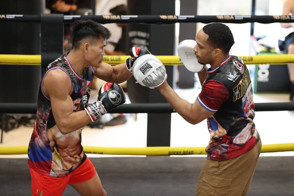 Boxing: Weljon Mindoro set for Dubai bout in IBA Champions Night. In photo is Weljon Mindoro working the mitts with his trainer during a public media workout ahead of his Dubai fight. | Photo courtesy of Viva Promotions