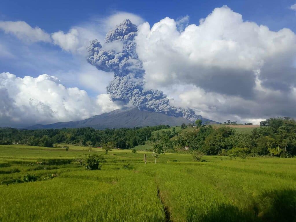 Mount Kanlaon, which straddles the provinces of Negros Oriental and Negros Occidental, made an explosive eruption on December 9, 2024. | Photo from Moises Padilla DRRMO / Facebook