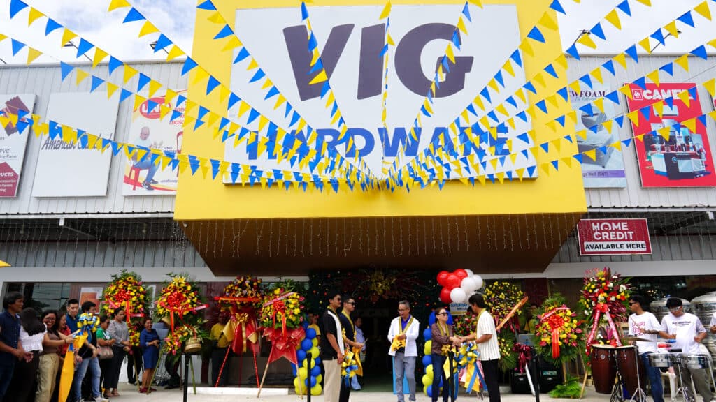 VIG Hardware celebrates its grand opening