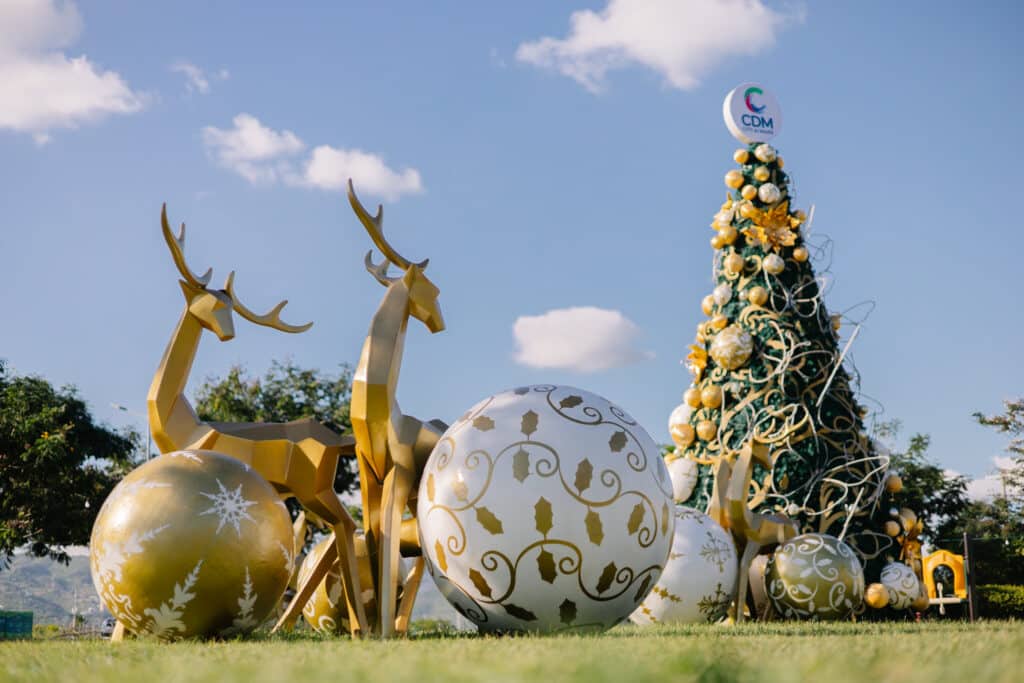 SRP's holiday destination: CDM kicks off the holidays with a whimsical Christmas display