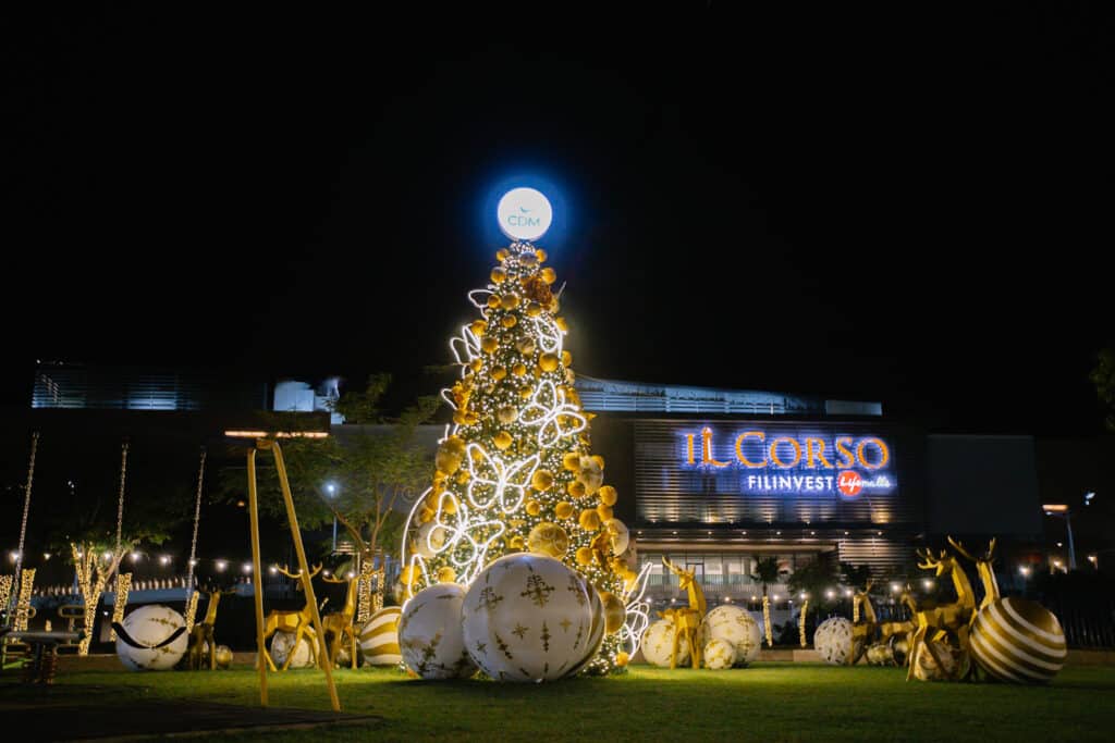 SRP's holiday destination: CDM kicks off the holidays with a whimsical Christmas display