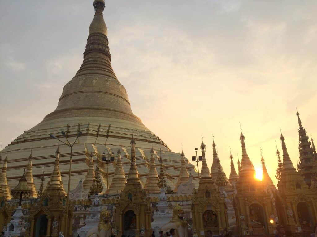 A Christmas gift idea that would last a lifetime: Solo traveling. Myanmar