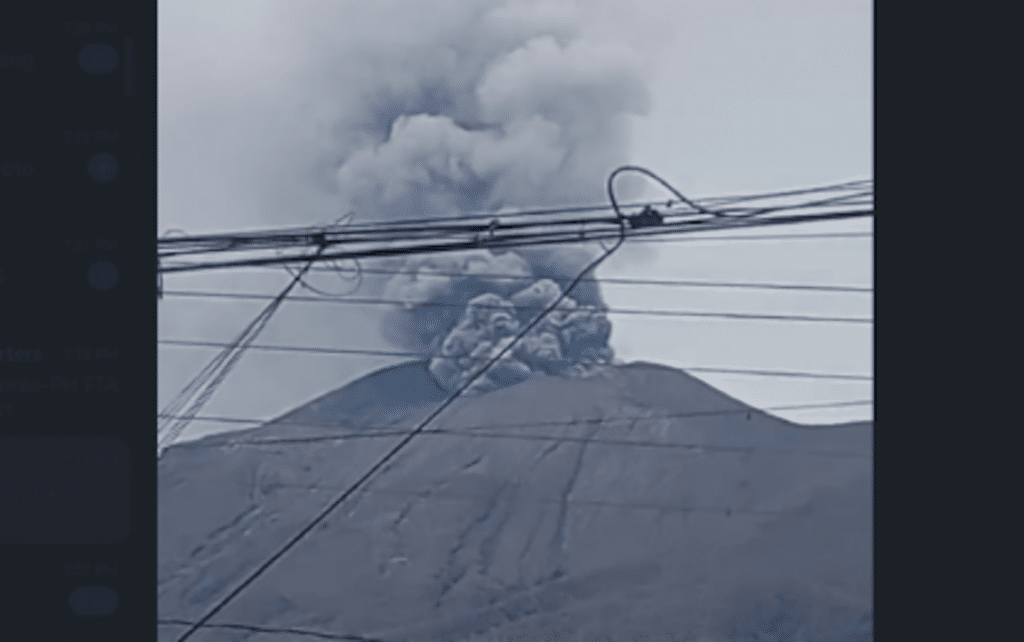 MANDATORY EVACUATIONS. Kanlaon Volcano emits a dark plume about 1.2 kilometers high on Monday (Dec. 23, 2024). The Task Force Kanlaon has called for immediate mandatory evacuations within the six-kilometer extended danger zone. (Screengrab from video courtesy of Negros Oriental Police Provincial Office)