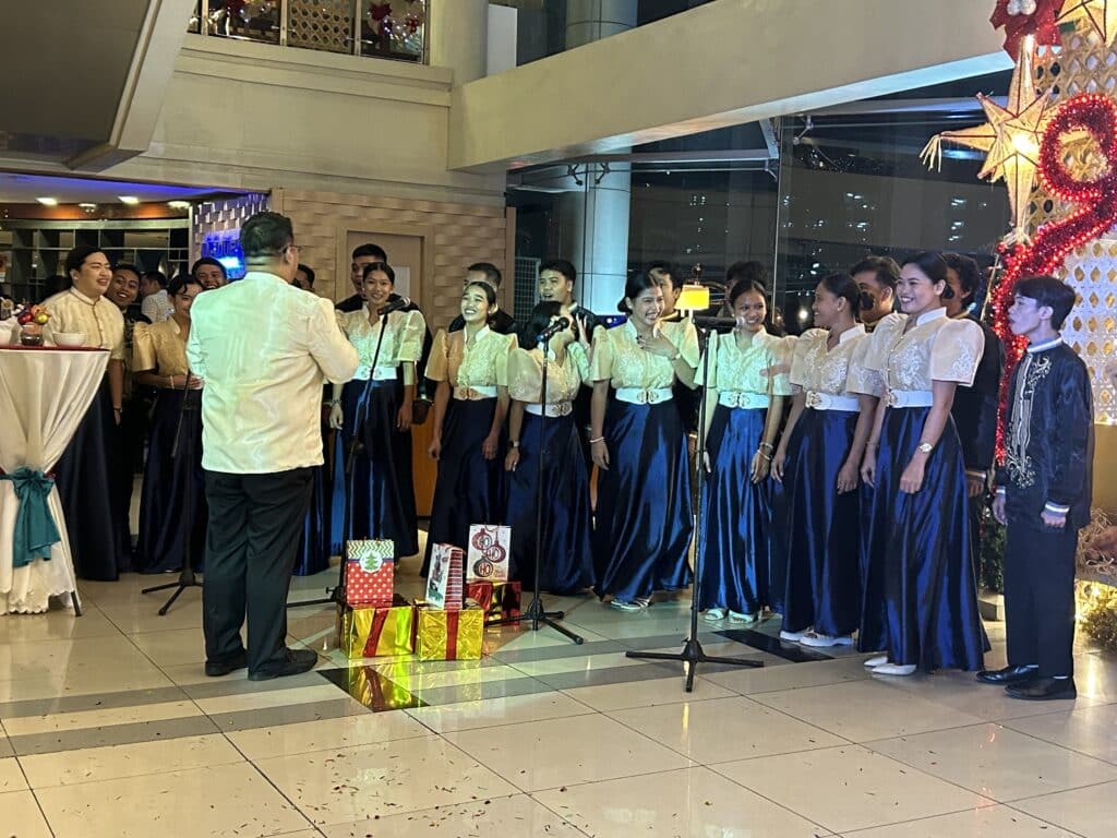 Gift of Christmas: Cebu Parklane International Hotel kicks off the Season of Giving with Belen Lighting Ceremony