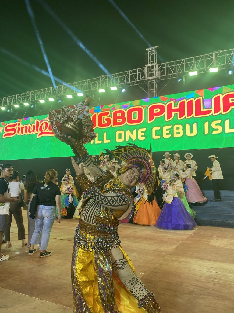 Dancing the Sinulog