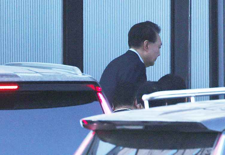 South Korean President Yoon arrested over failed martial law bid. South Korean impeached President Yoon Suk Yeol arrives at the complex building housing the Corruption Investigation Office for High-ranking Officials (CIO) in Gwacheon on January 15, 2025. | Photo by YONHAP / AFP