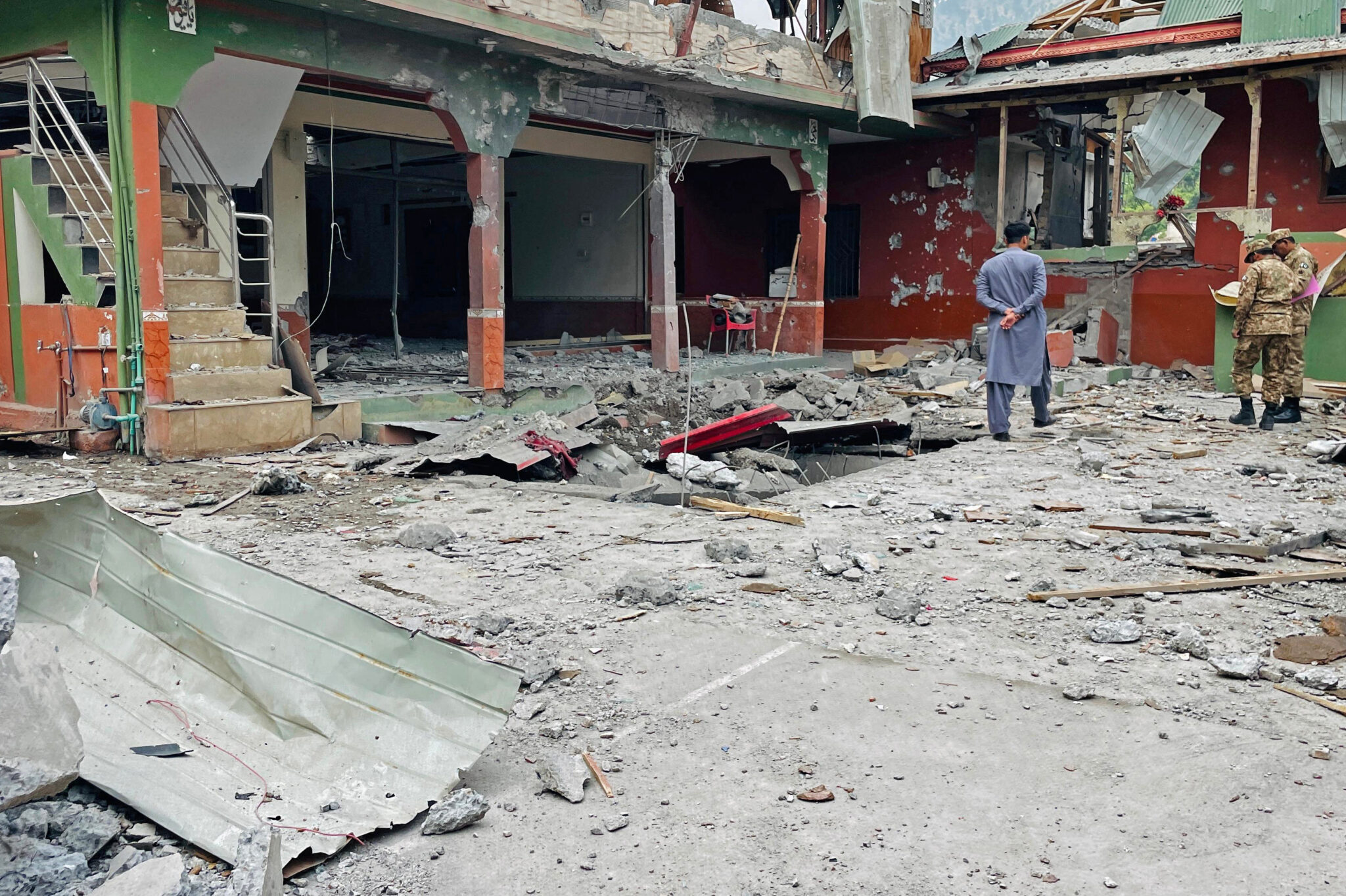 In Pakistan and India Clash Over Water and Power: A Dual Battle in Dams and Diplomacy