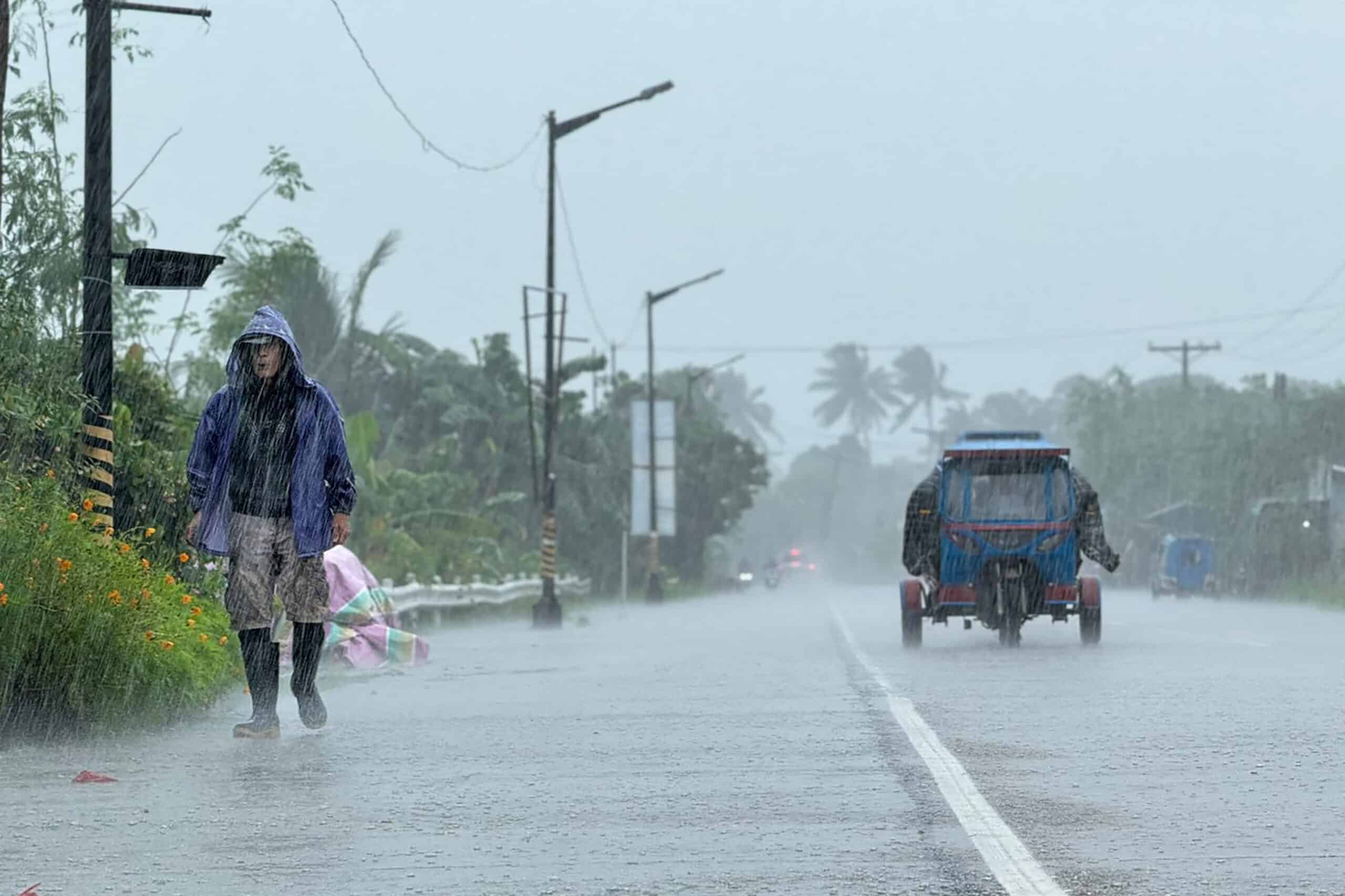 Super typhoon nears: Evacuees in Philippines, Taiwan take shelter