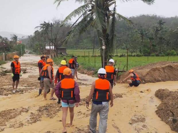 Luzon, Visayas police force on alert for Uwan rescue, relief operations