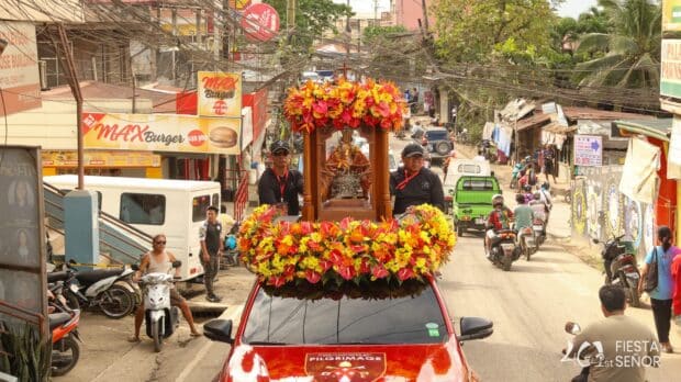 ‘Duaw Niño’: Pilgrimage marks start of pre-Fiesta Señor celebration