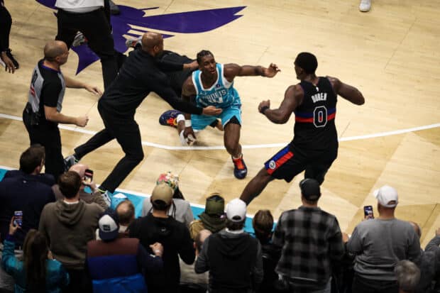 NBA: Basket-brawl as five ejected in Pistons-Hornets clash