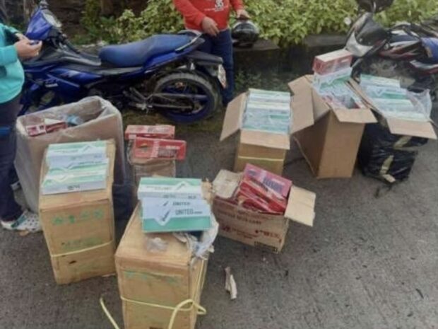 Bohol cops seize ₱293K in illegal cigarettes in Loon, 4 arrested